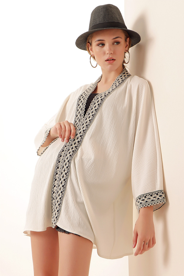 5866 Nakışlı Örme Kimono - Beyaz - 3