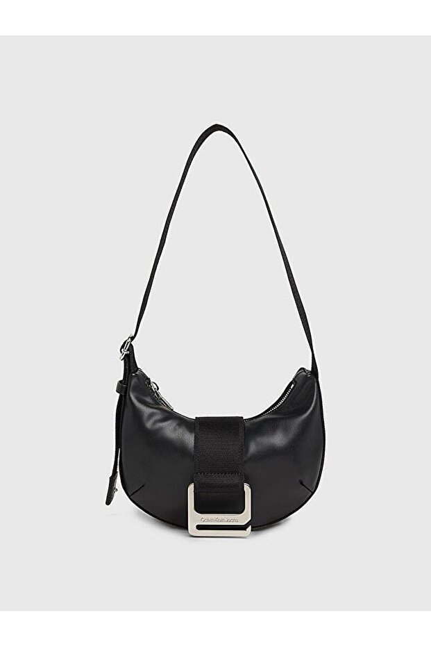 Off Duty Crescent Bag22 - 1