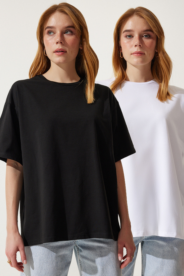 Women's Black and White Basic Oversize 2-Piece Set Knitted T-Shirt HW00008
