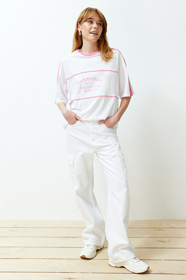 Beyaz %100 Kalın Pamuklu Renk Bloklu Sloganlı Oversize/Geniş Kalıp Örme T-Shirt TWOSS24TS00132 - 3