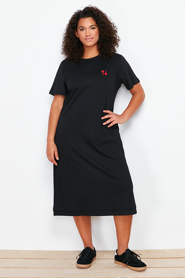 Siyah Nakış Detaylı Örme Maxi/Uzun %100 Pamuk T-shirt Elbise TBBSS24AH00084 - 5