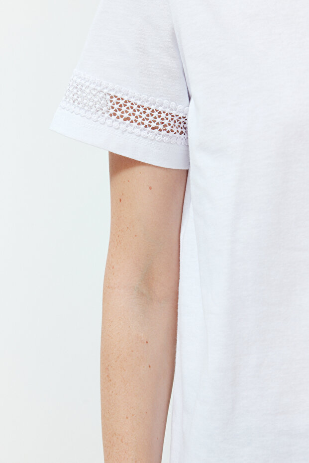 Beyaz Aksesuar Kalın Pamuklu Detaylı Basic/Regular Kalıp Örme T-Shirt TWOSS24TS00048 - 4