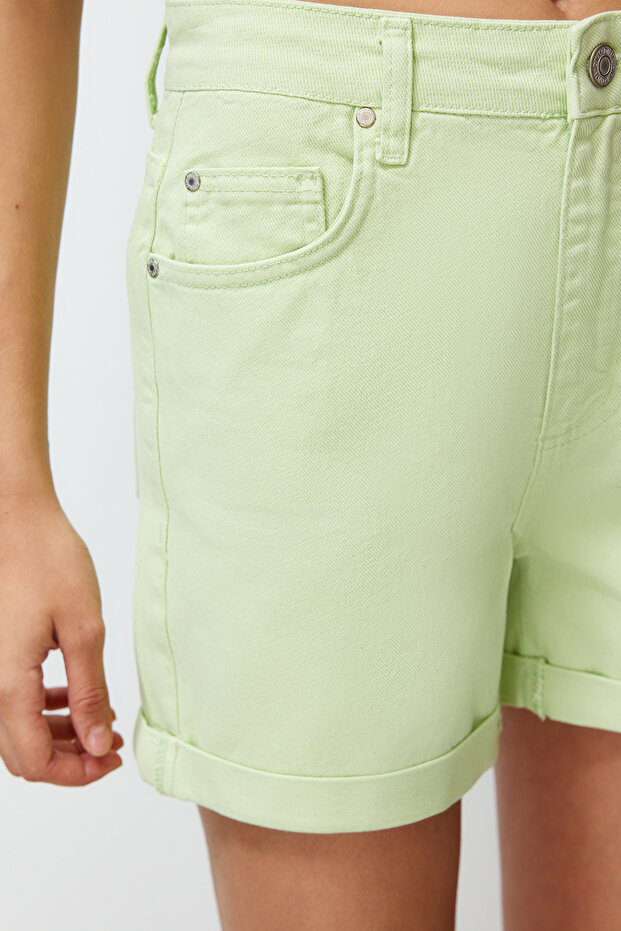 Su Yeşili Paçası Katlamalı Yüksek Bel Denim Şort TWOSS20SR0231 - 6