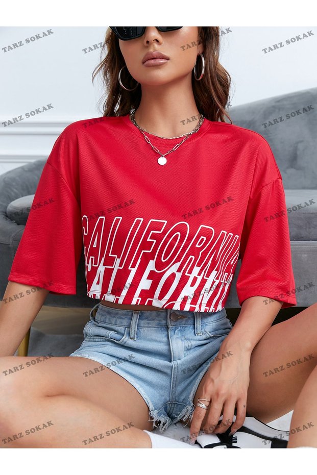 Crop CKOD-232913 Graphic Off-Shoulder Short