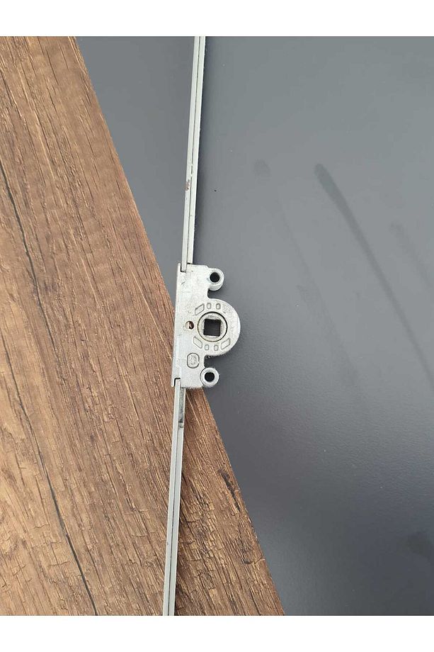 15 Göbek 60 cm Tek Açılım Pimapen Pvc Pencere İspanyoleti (Sac Gövde) TKA 37-03 - 1
