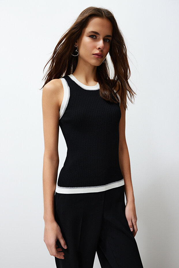Black Striped Glitter Piping Detailed Knitwear Blouse TWOSS24BZ00510
