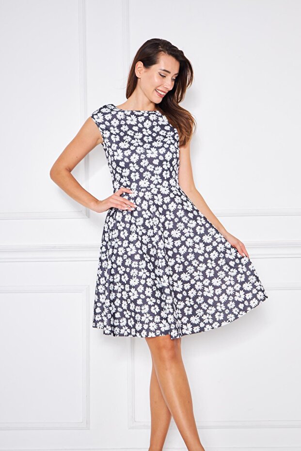 Low Sleeve Patterned Diving Mini Dress with Boat Neck