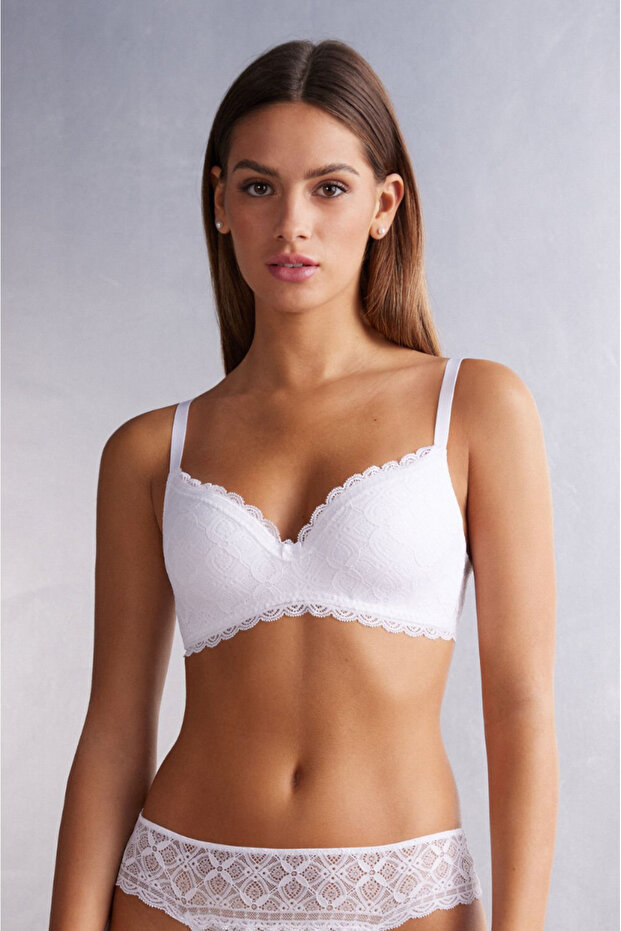 Adele Triangle Bra in Lace - 1