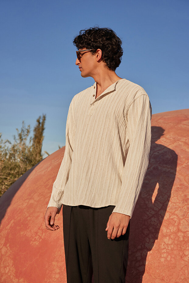 Ekru Relaxed Fit Keten İçerikli Gömlek TMNSS23GO00121 - 1