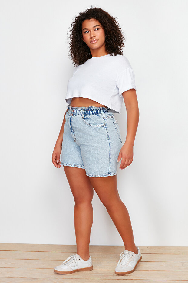 Açık Mavi Lastikli Yüksek Bel Geniş Kesim %100 Pamuk Büyük Beden Denim Şort TBBSS22JE00015 - 2