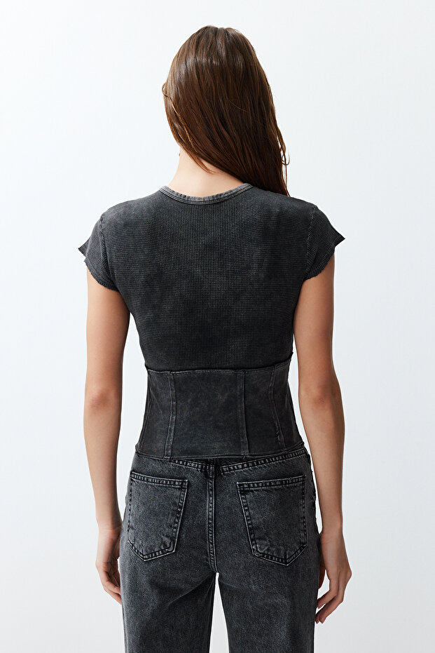 Antrasit Düz Yıkamalı Slim Bisiklet Yaka Crop Örme Bluz TWOSS24BZ00405 - 6