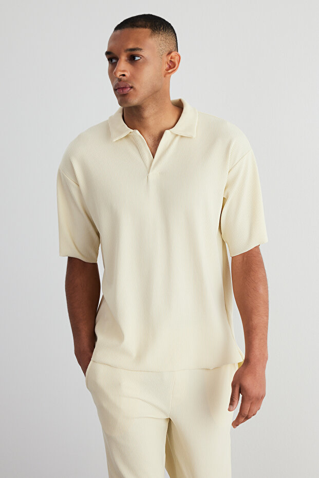 Ekru Oversize/Geniş Kesim Kırışmaz Ottoman Polo Yaka T-Shirt TMNSS23PO00020 - 3
