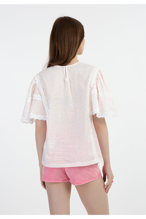 Bluse mit Spitze - 4
