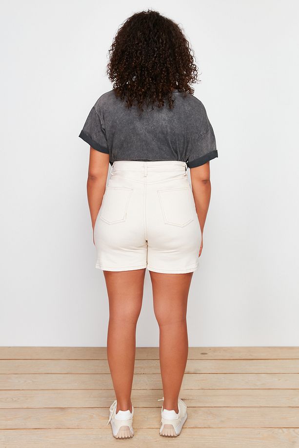 Ekru Yüksek Bel Mom Fit Denim Büyük Beden Şort & Bermuda TBBSS24AP00025 - 6