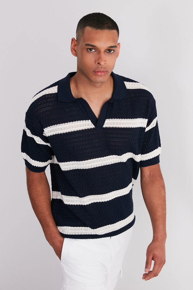 Lacivert Regular Fit Pamuklu Çizgili Kaçık Pat Triko Polo Yaka T-ShirtTMNSS24PO00004 - 1