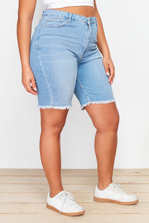 Mavi Paça Püskül Detaylı Esnek Skinny Denim Şort TBBSS24AP00012 - 7