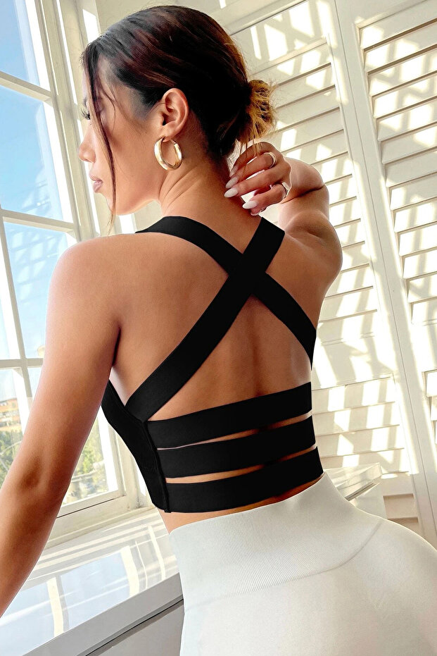 Kadın Siyah Sırtı Çapraz Lastik Detaylı Crop Top Bluz - 3