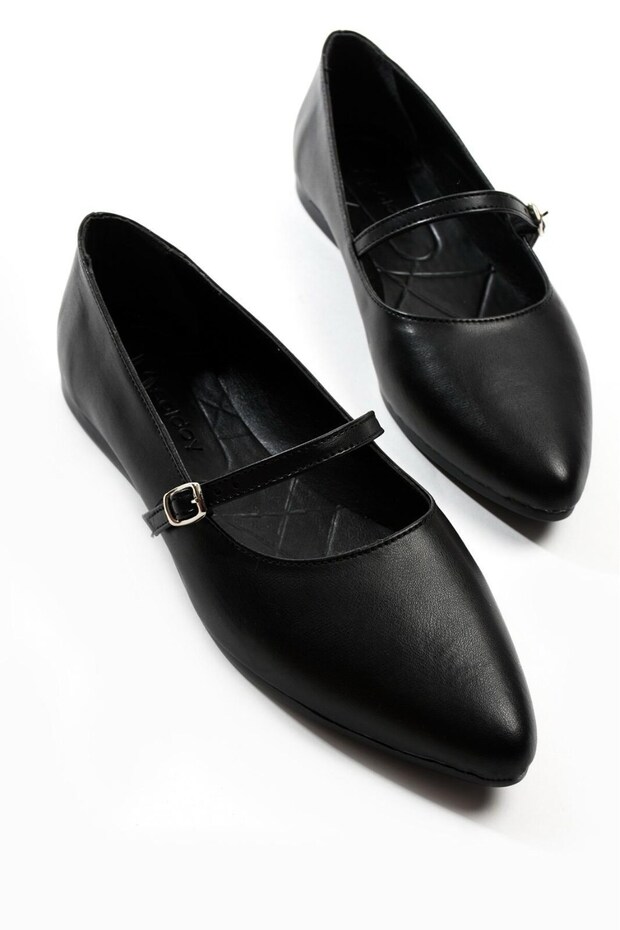 Daily Black Women's Flats Pointed Toe Low Heeled Buckle Simple Stylish Comfortable Shoes S-417