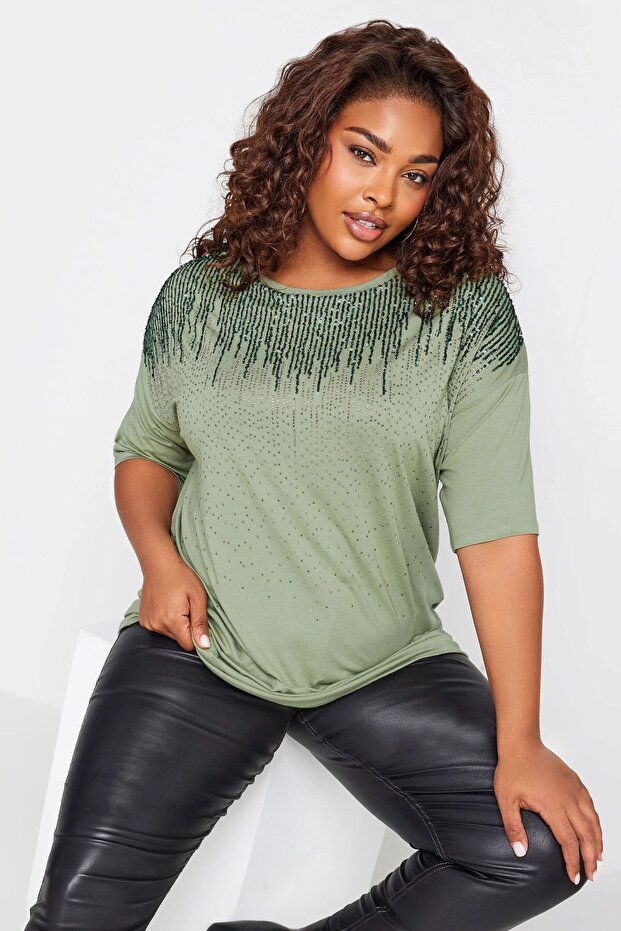 Plus Size Crew Neck Sequin Embroidered Short Sleeve Blouse302553