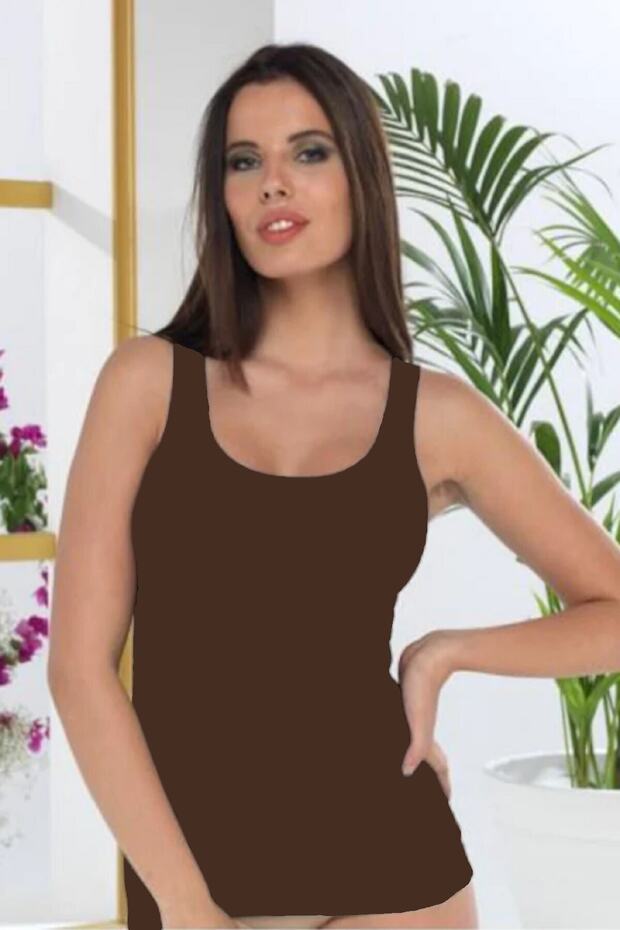 قميص داخلي نسائي بني مشروط بحزام سميك
