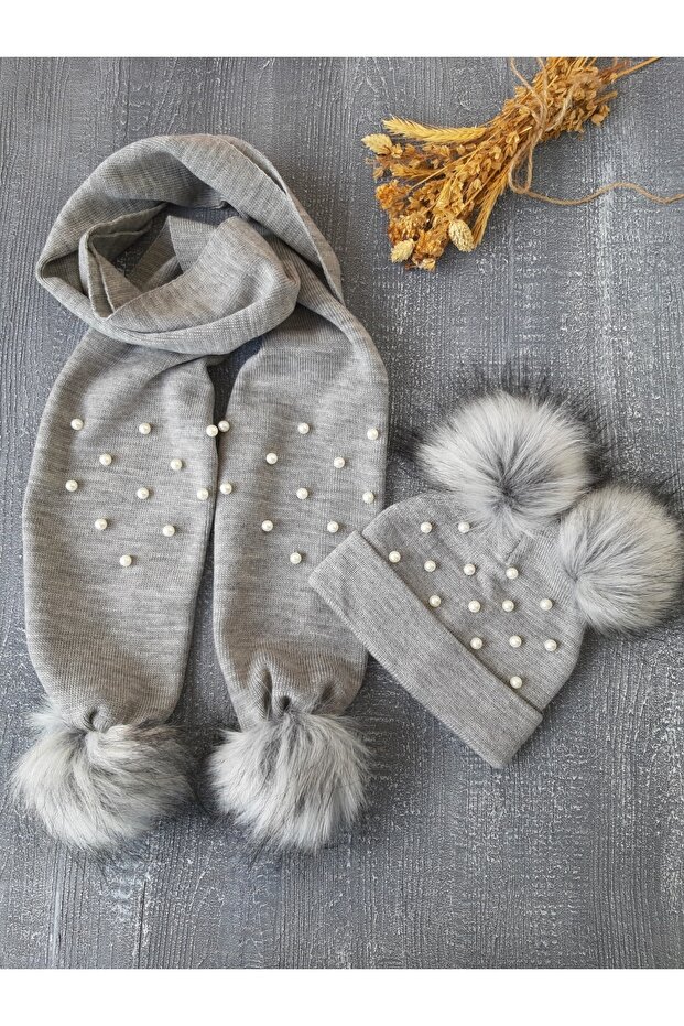 Gray Knitwear Pearl Scarf Beret Set