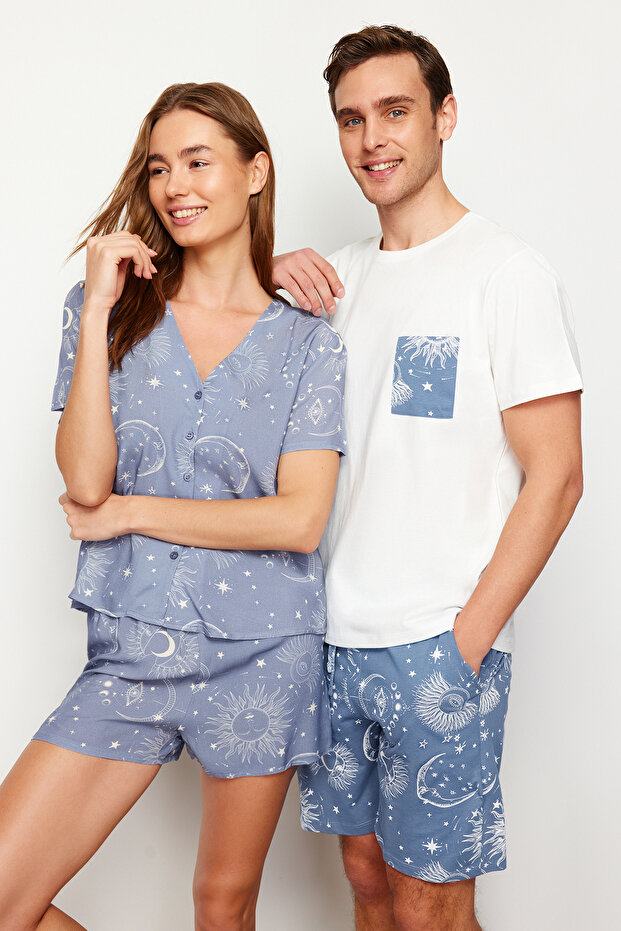 Kadın Couple/Çift Mavi Galaksi Desenli Viskon Şortlu Dokuma Pijama Takımı THMSS24PT00135 - 1