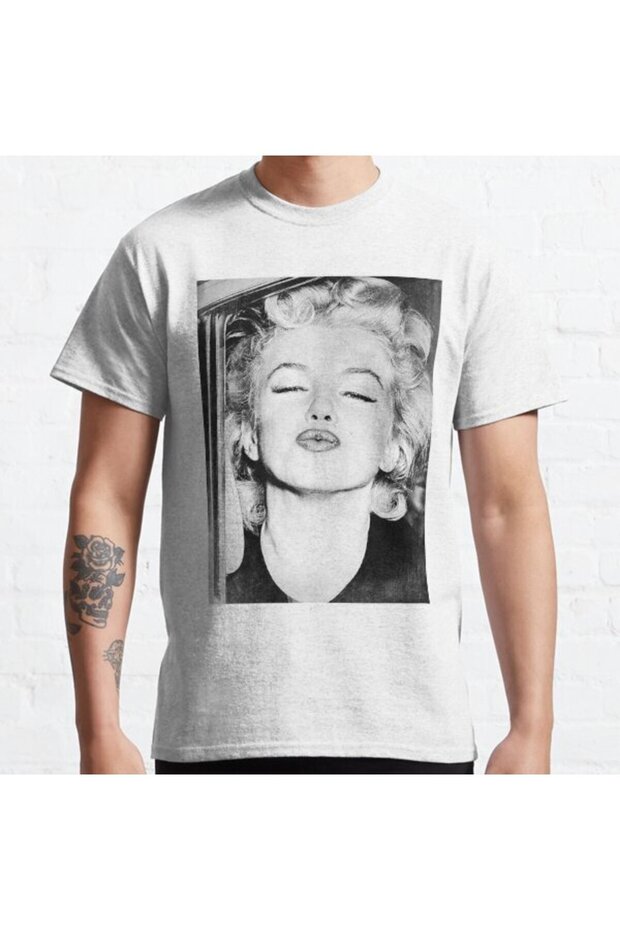 Loose Fit Unisex Marilyn Monroe Bw Vintage D59 Design Printed T-shirt