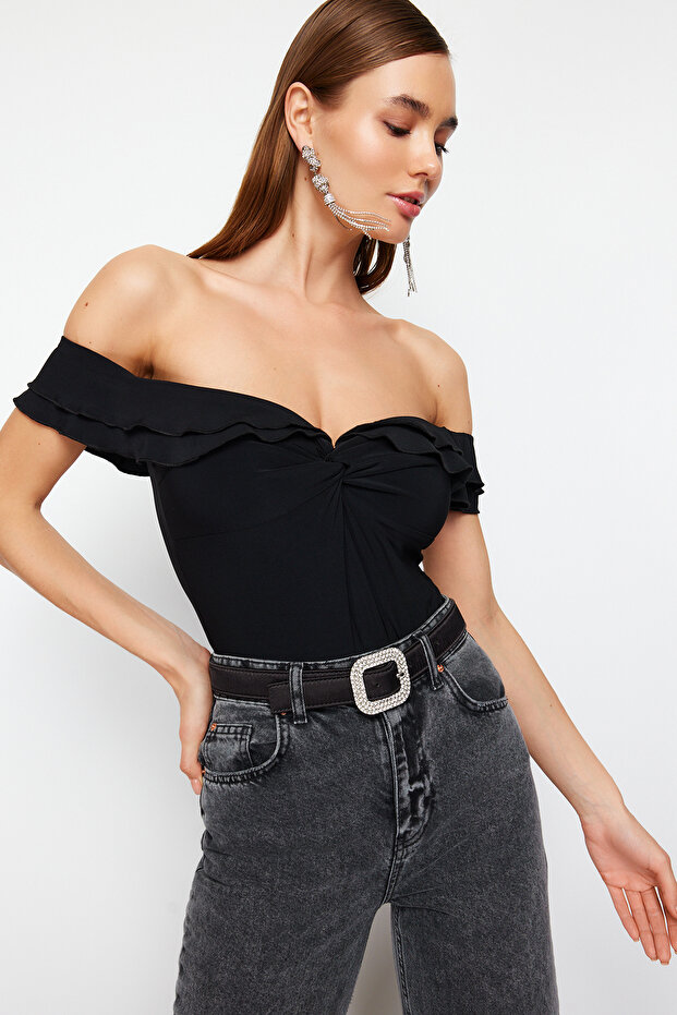 Siyah Volan Detaylı Fırfırlı Çıtçıtlı Örme Body TPRSS24BD00014 - 1