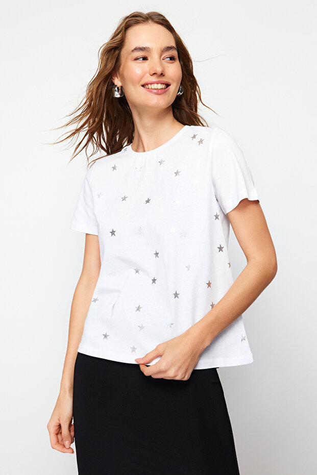 Beyaz %100 Kalın Pamuklu Varak Yıldız Baskılı Regular Kalıp Örme T-Shirt TWOSS20TS0757 - 3