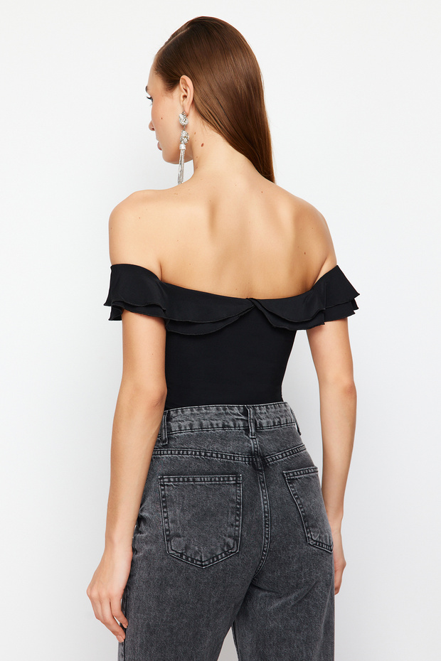 Siyah Volan Detaylı Fırfırlı Çıtçıtlı Örme Body TPRSS24BD00014 - 6