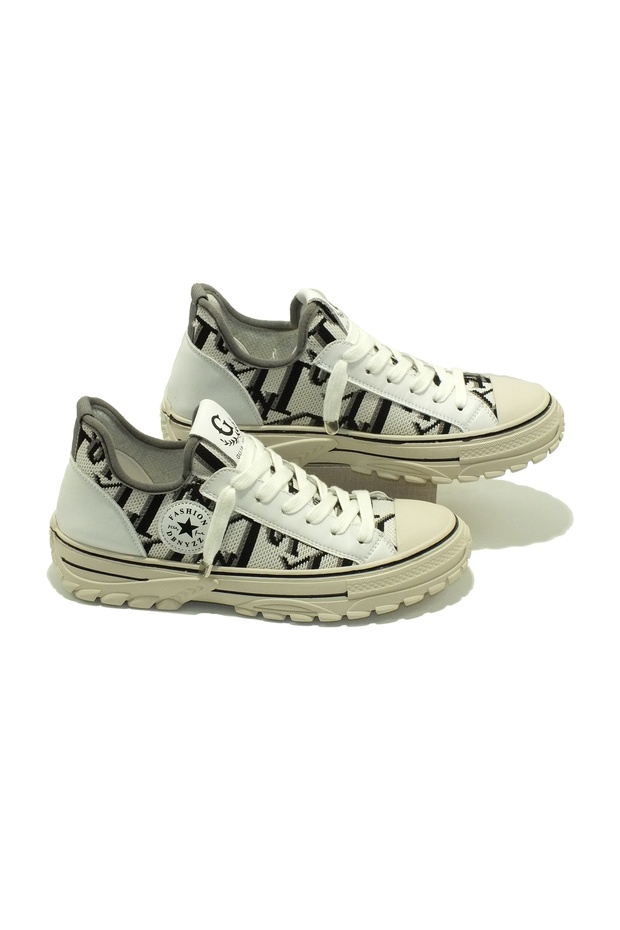 حذاء رياضي منقوش (قالب 1 صغير) - 1