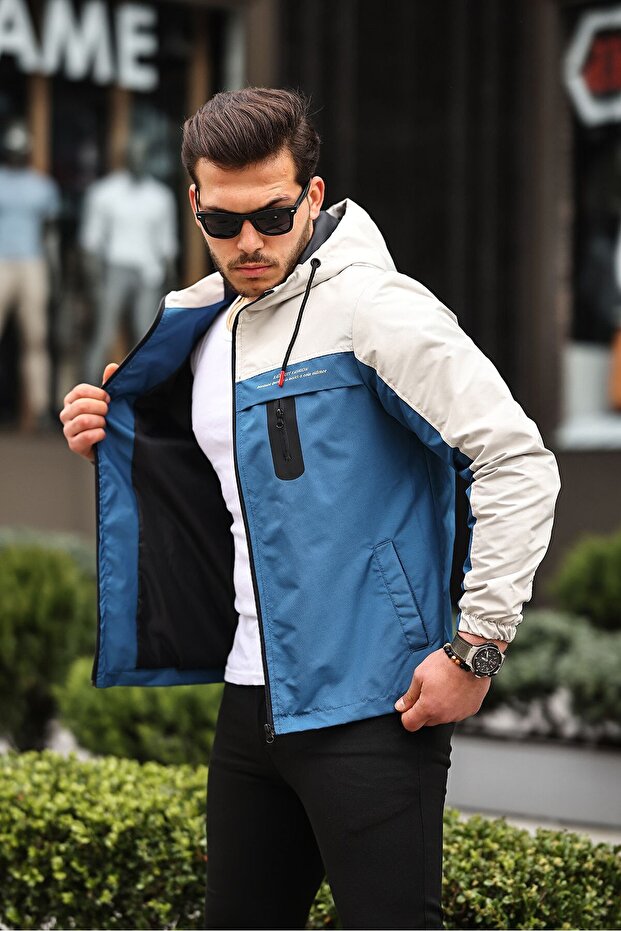 WATER AND WIND PROOF SEASONAL RAINCOAT COAT