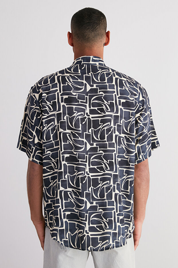 Lacivert More Sustainable Oversize Fit %100 Viskon Desenli Kısa Kollu Salaş Gömlek TMNSS24GO00051 - 6