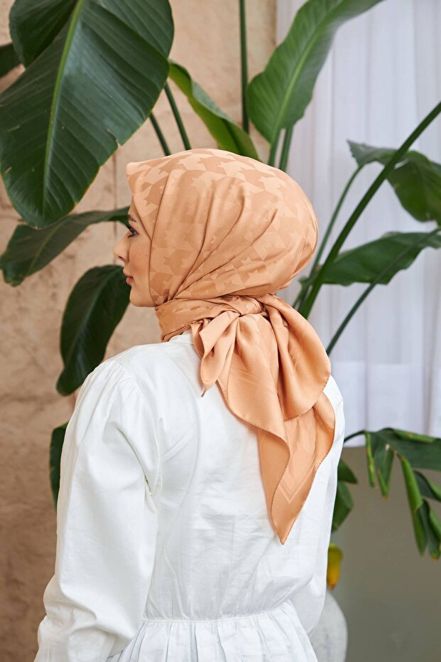 وشاح جاكار بنمط هاوندستوث - 3