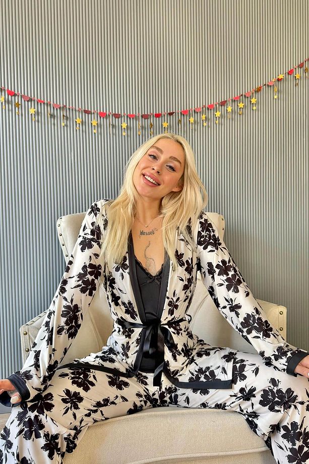 Siyah Flore Exclusive Örme Sabahlıklı Kadın Pijama Takımı - 5