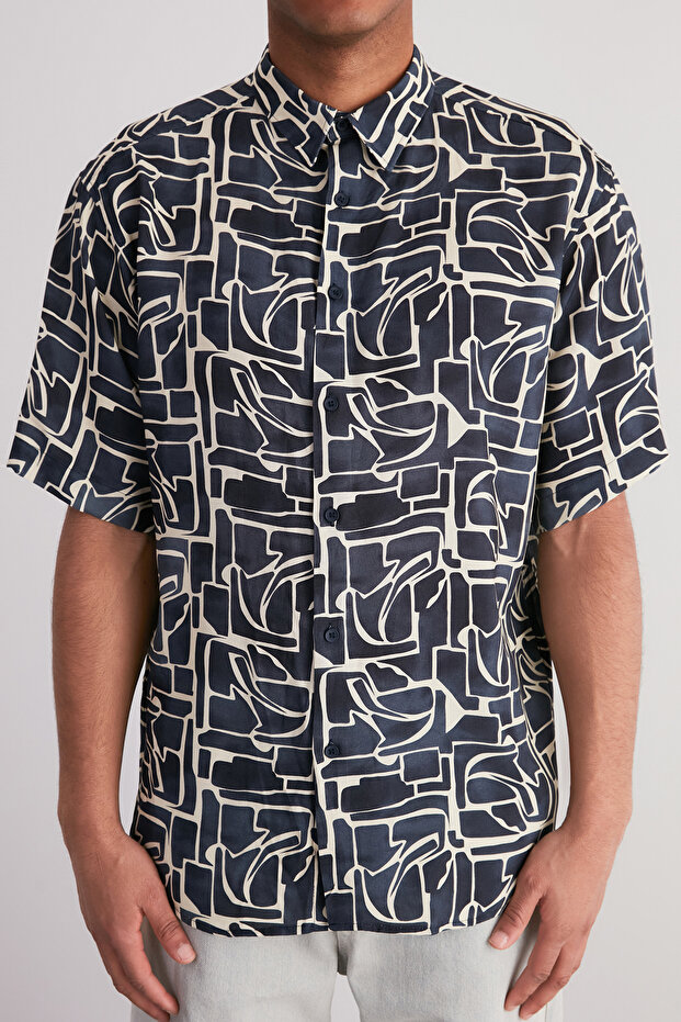 Lacivert More Sustainable Oversize Fit %100 Viskon Desenli Kısa Kollu Salaş Gömlek TMNSS24GO00051 - 4