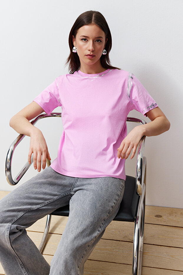 Pembe Varaklı Loose/Rahat Kalıp Örme T-Shirt TWOSS24TS00073 - 1