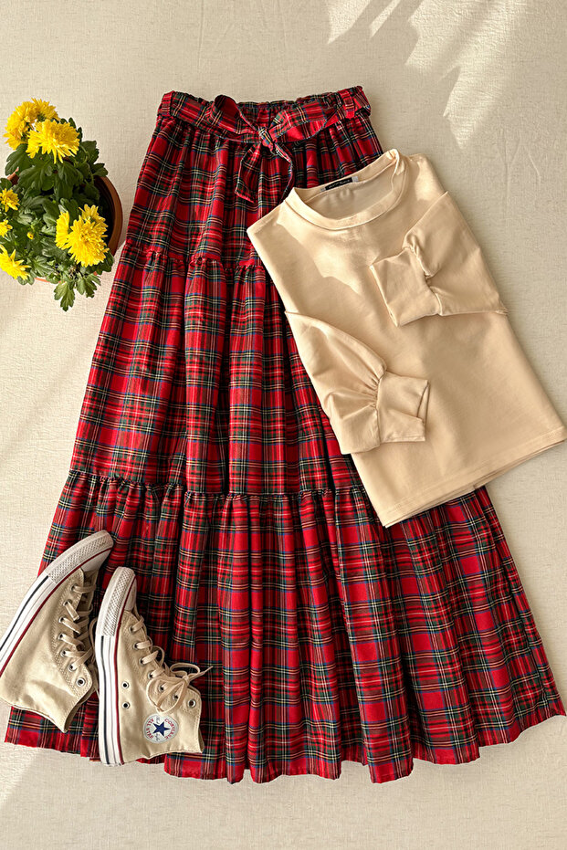 Red Plaid Layered Skirt & Cream 2 Yarn Crop Set
