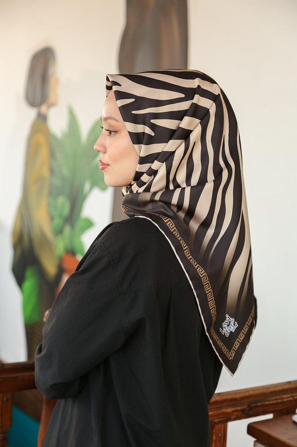 Yeni Sezon Zebra Desen Trend Polyester 90x90 Twill (TİVİL) Eşarp Modeli Tesettür Nağme Ldt14 - 5