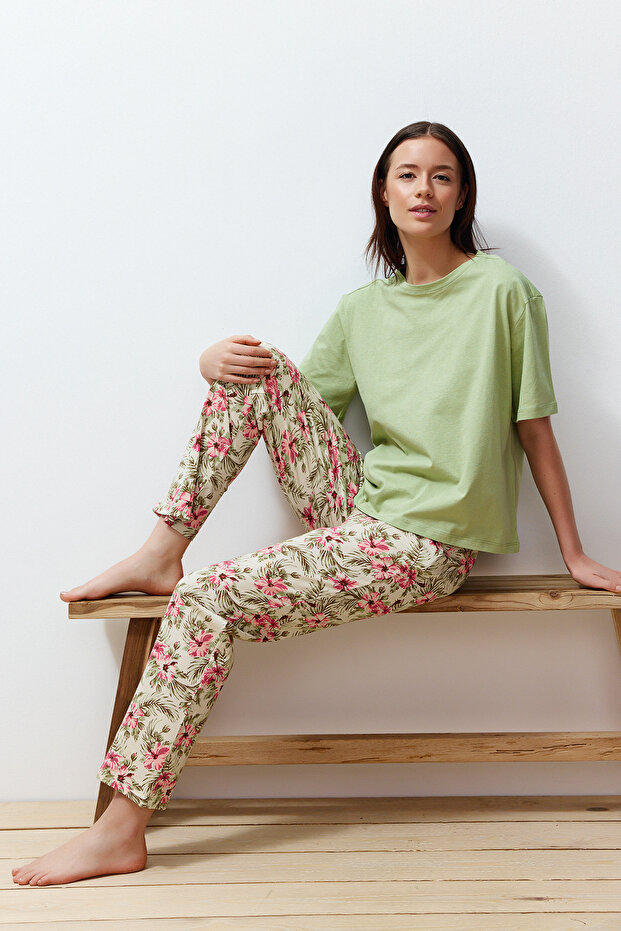 Yeşil %100 Pamuklu Çiçekli Örme Pijama Takımı THMSS24PT00230 - 1