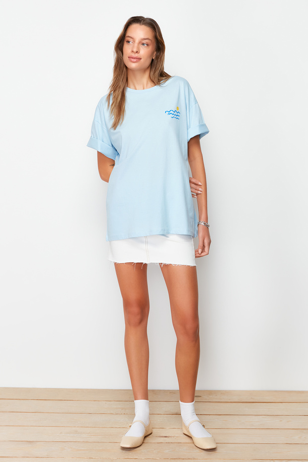Açık/Bebe Mavi %100 Pamuk Sırt ve Göğüs Baskılı Boyfriend Örme T-Shirt TWOSS23TS00058 - 2