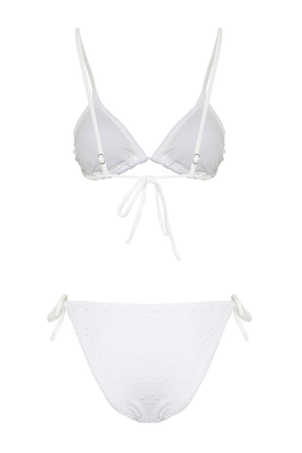 Beyaz Dokulu Üçgen Bağlamalı Normal Bel Regular Bikini Takımı TBESS24BT00082 - 9