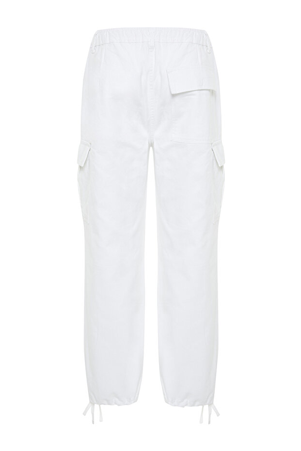 Beyaz Loose Fit Paçası Bağlamalı Kargo Pantolon TMNSS23PL00035 - 8