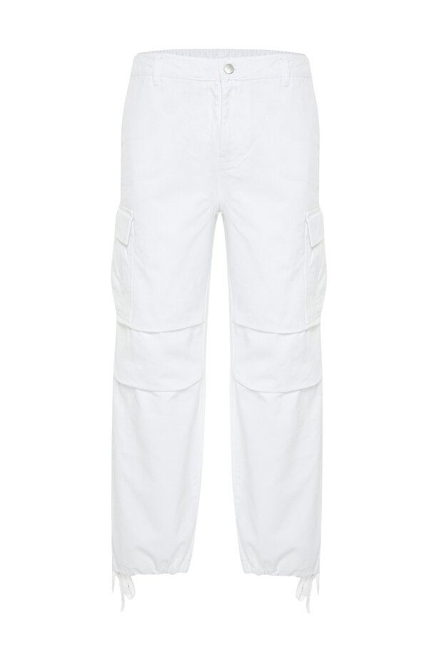 Beyaz Loose Fit Paçası Bağlamalı Kargo Pantolon TMNSS23PL00035 - 7