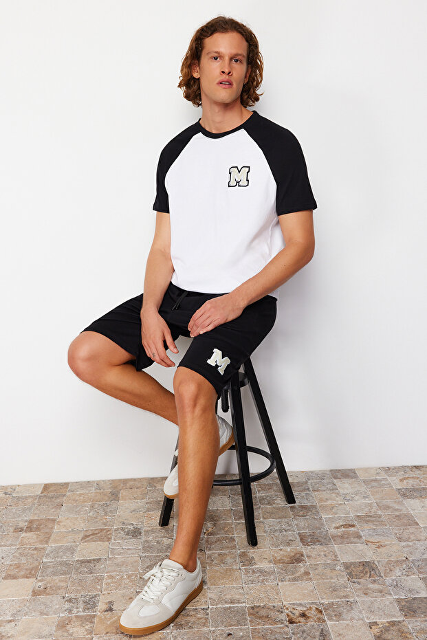 Siyah Beyaz Nakışlı Reglan Kol Örme Şortlu Pijama Takımı TMNSS24PT00007 - 3