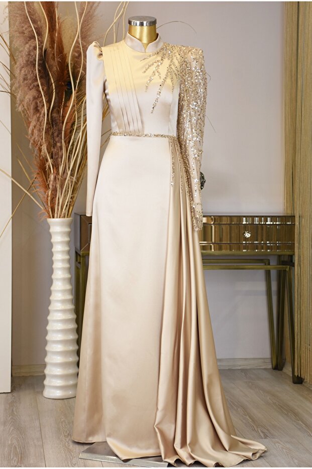 Satin Shoulder Embroidered Evening Dress Efila