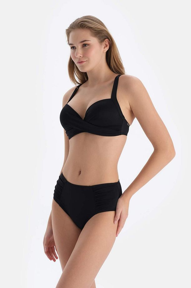 Siyah Kaplı Bikini Üstü - 4