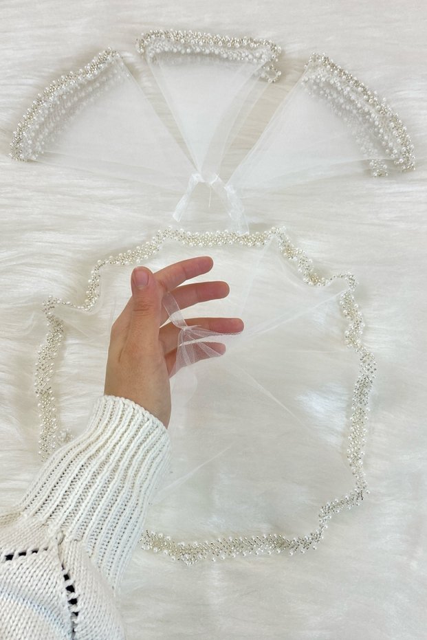 White Bride Groom Halay Handkerchief with Glass Beads and Pearls, Henna Night Bride Wedding Bridesmaid Promise Engagement