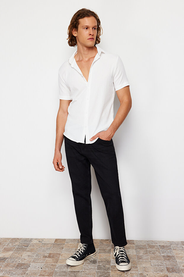 Beyaz Regular Fit Kısa Kol Yazlık Dokulu Bürümcük Örme Gömlek TMNSS23GO00055 - 2