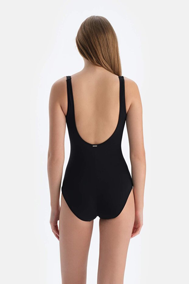 Siyah U Yaka Kalın Askılı Mayo - 2